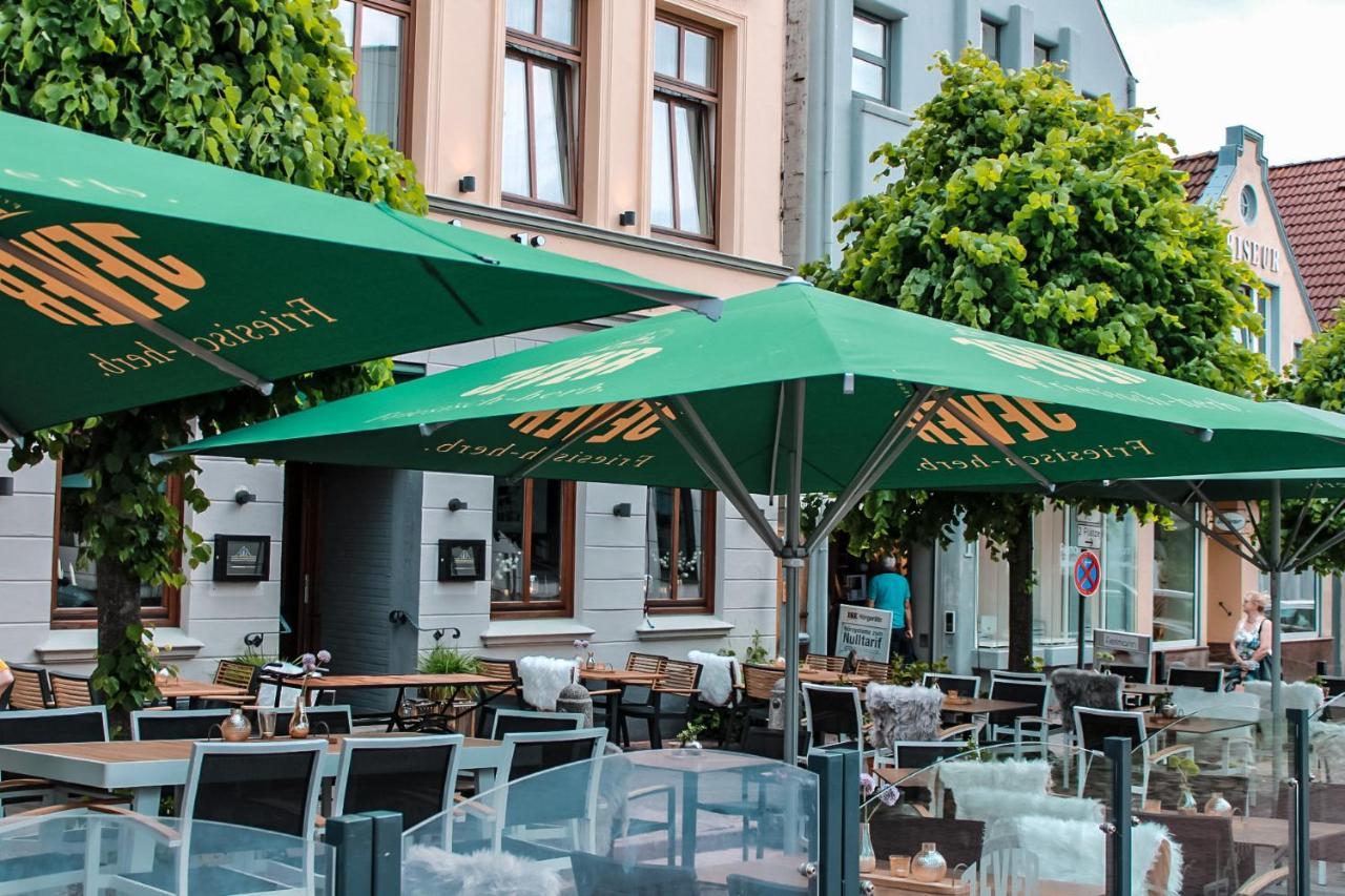 Hotel Schwarzer Adler Jever Exteriör bild